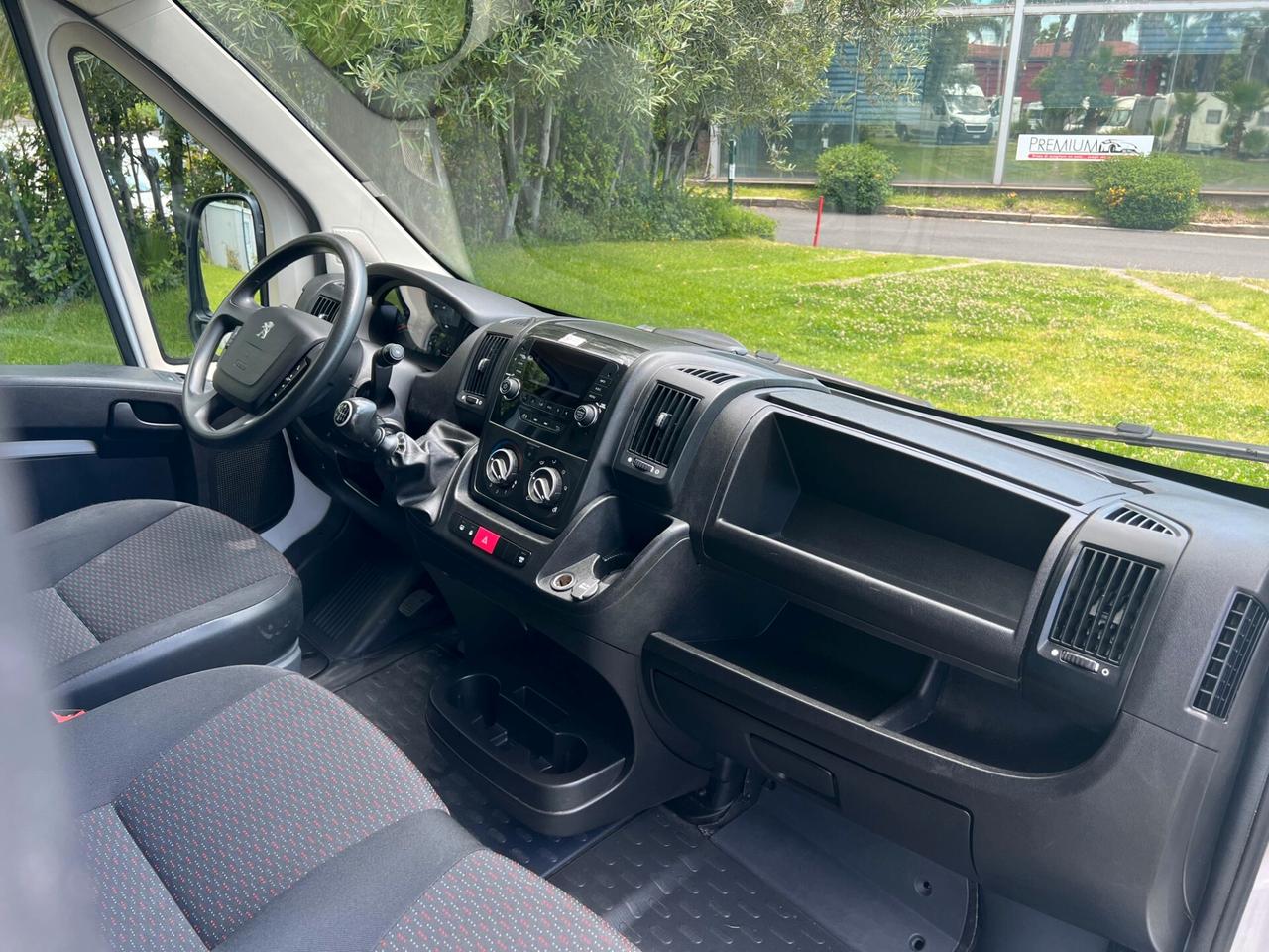 Peugeot Boxer 335 2.2 BlueHDi 140 S&S PLM-TA Furgone