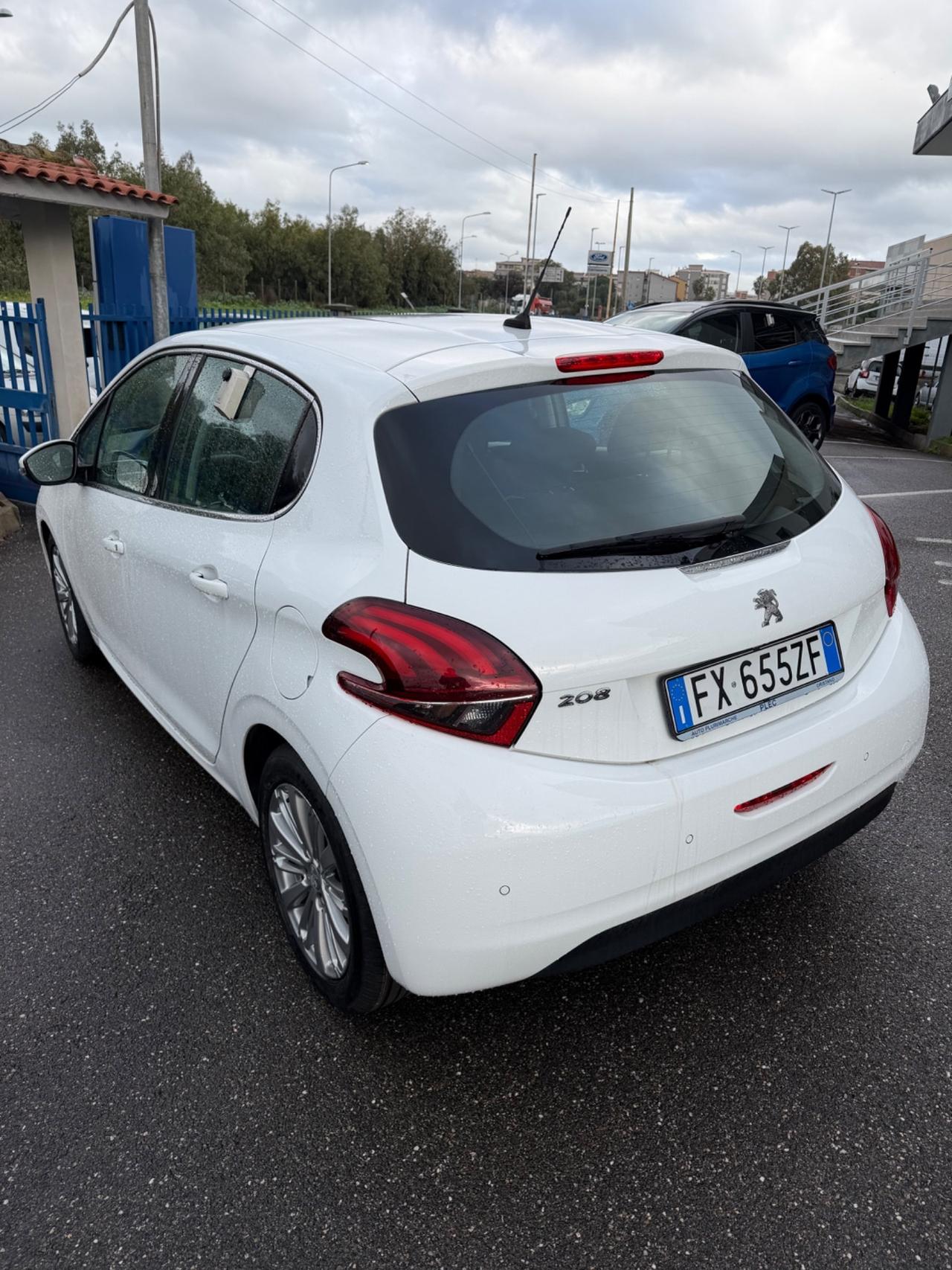 Peugeot 208 BlueHDi 100 S&S 5 porte Allure