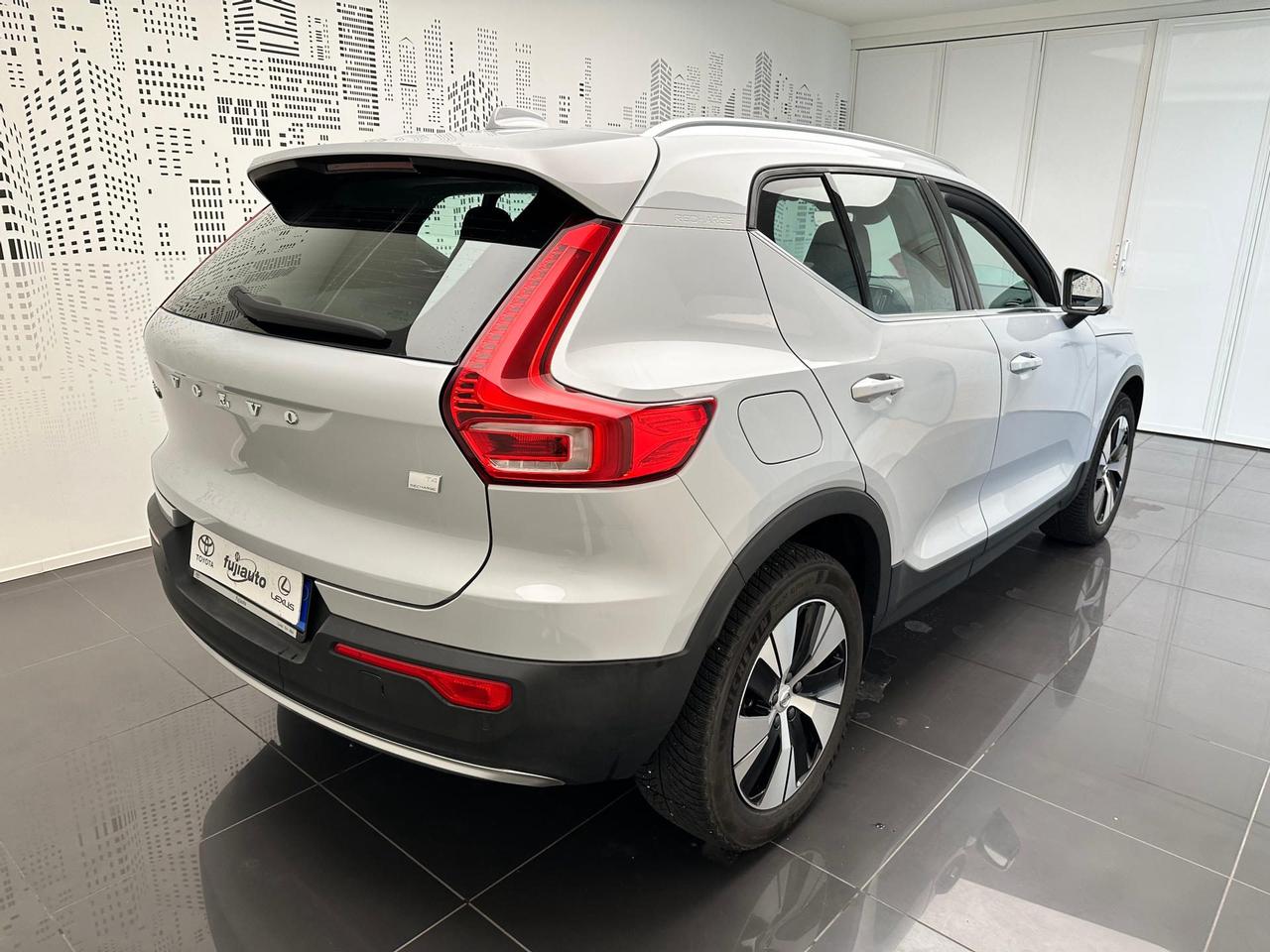 Volvo XC40 1.5 t4 RECHARGE PHEV MOMENTUM