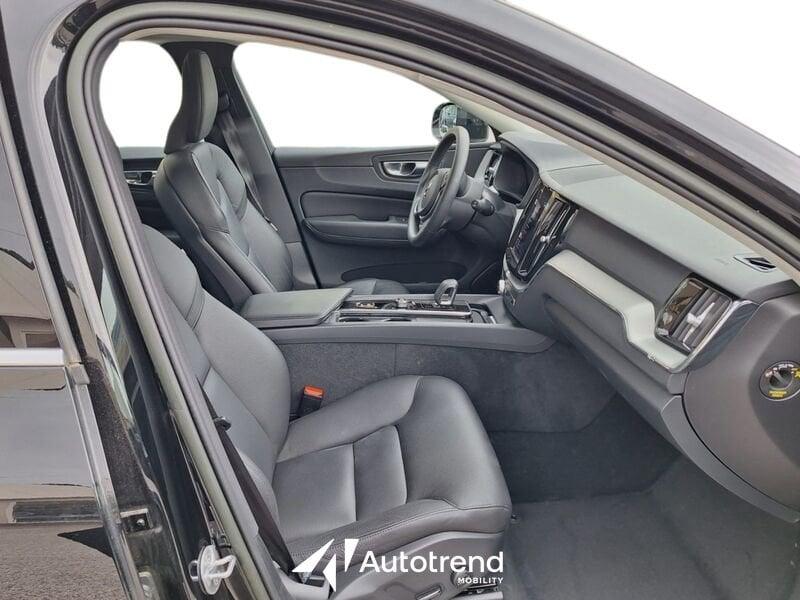Volvo XC60 B4 197+14 CV AWD Automatico Mild Hybrid Diesel Core