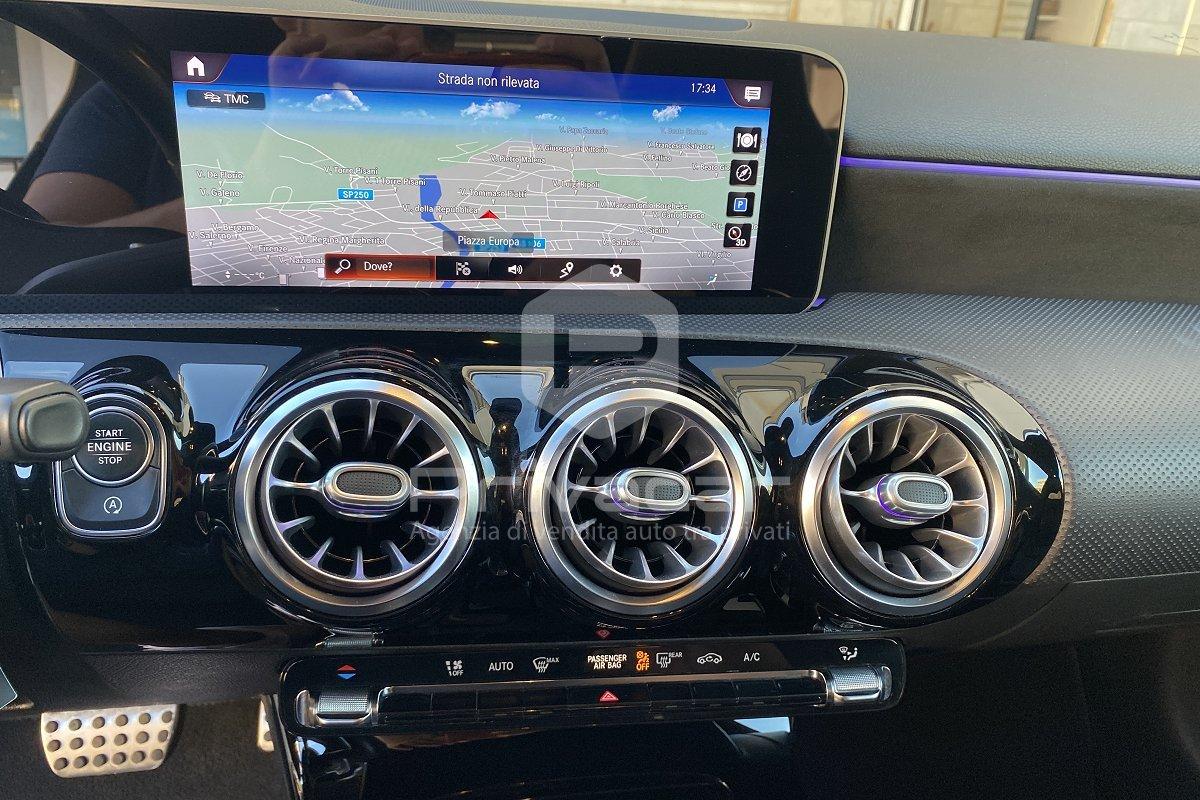 MERCEDES A 200 d Automatic Premium