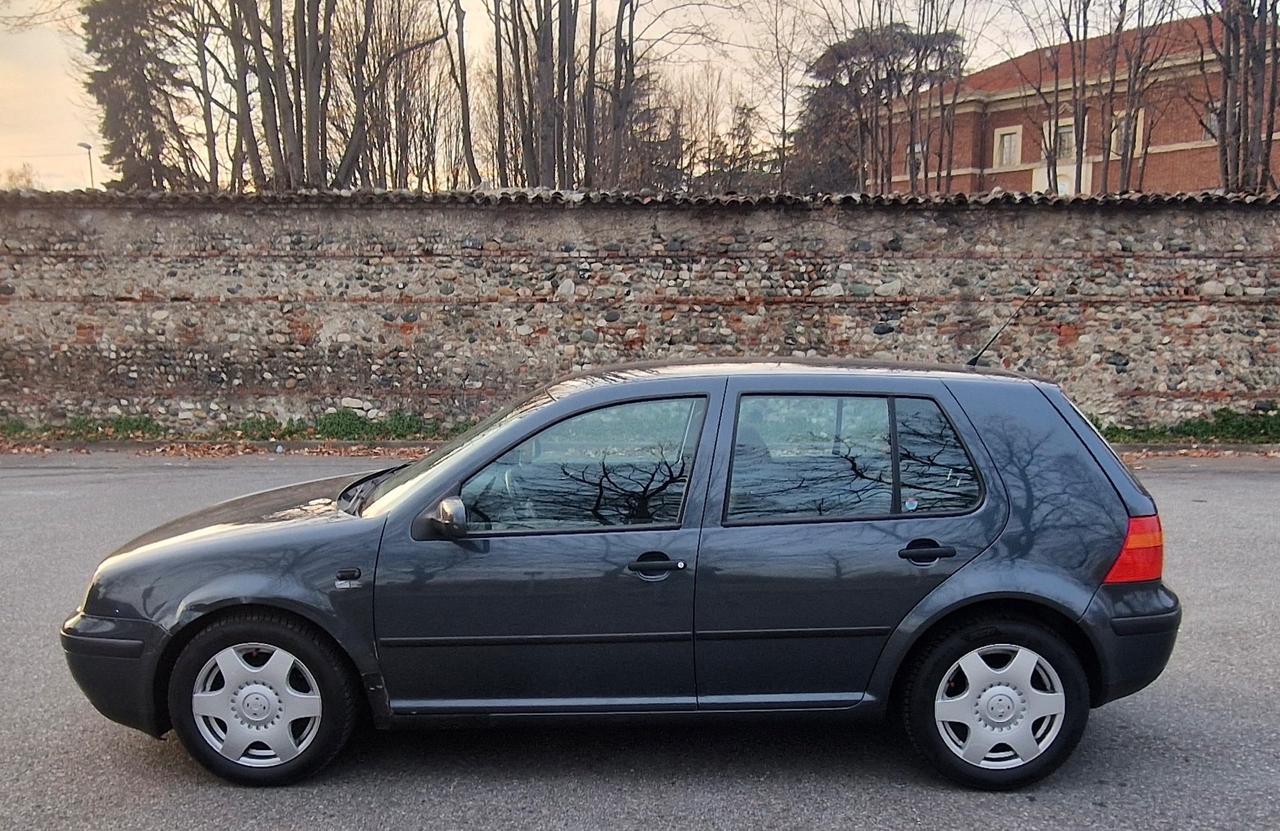 Volkswagen Golf 1.4cc (Su Appuntamento)
