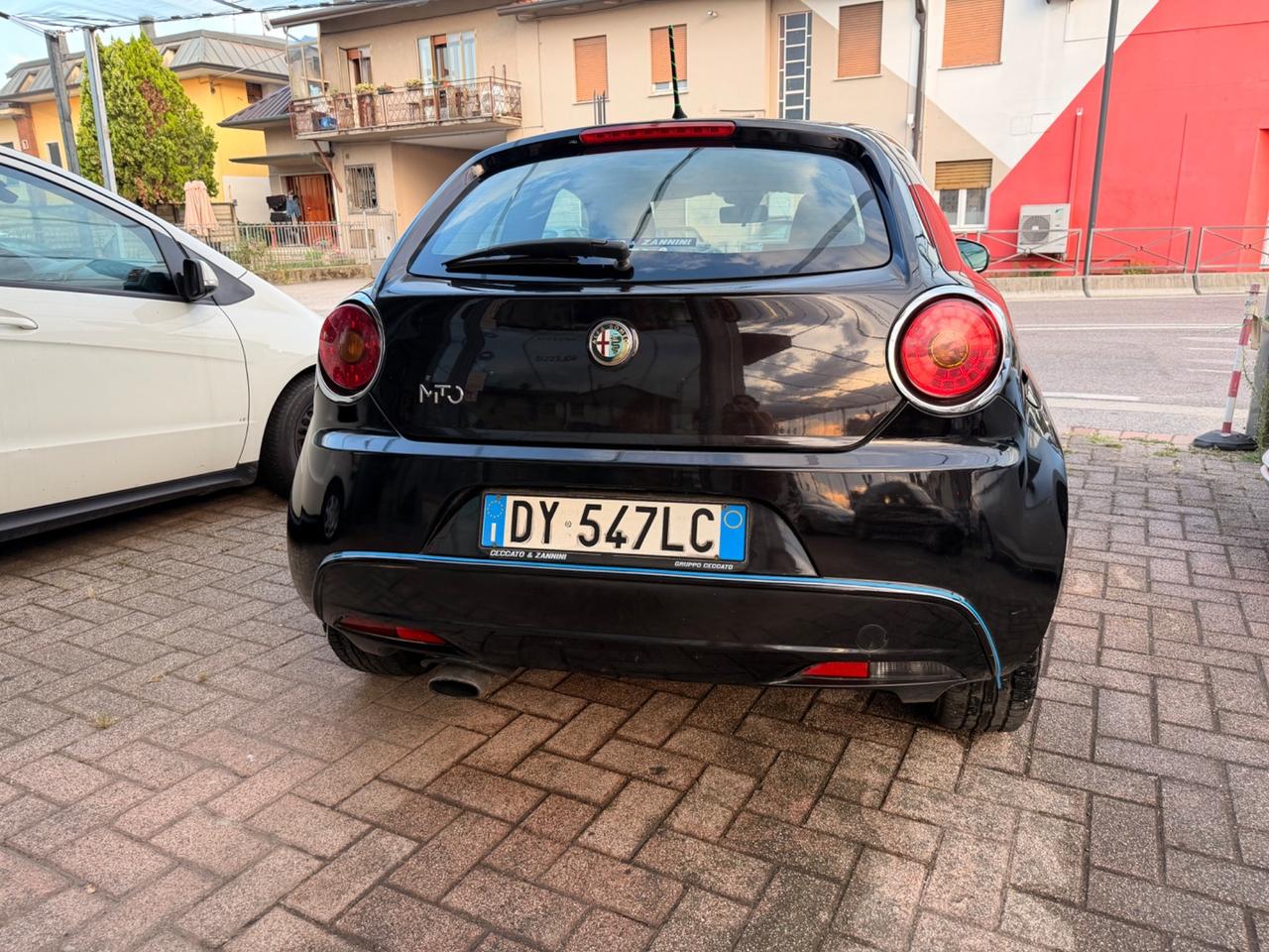 Alfa Romeo MiTo 1.6 JTDm 16V Distinctive Sport Pack