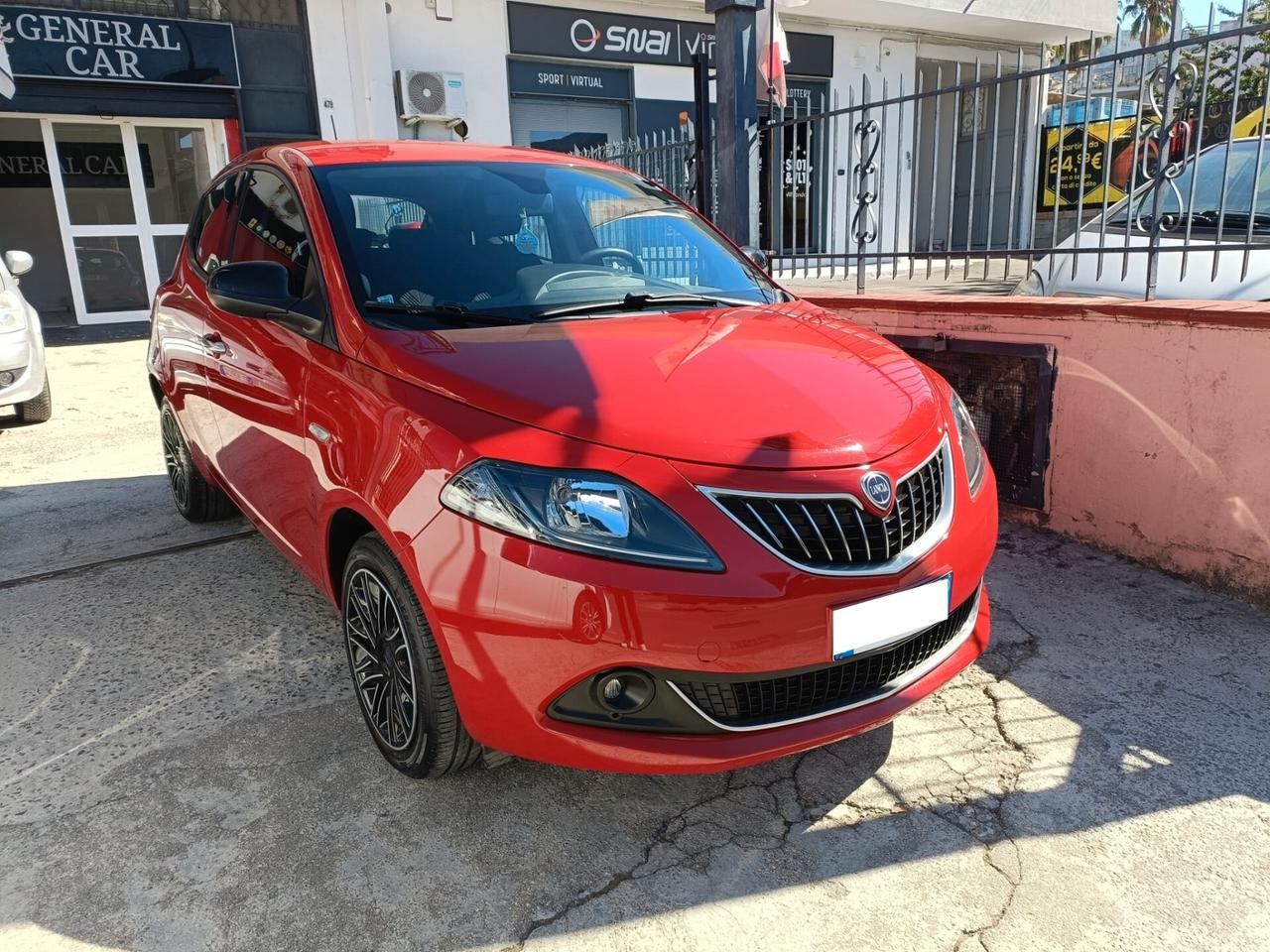 Lancia Ypsilon 1.2 69 CV 5 porte GPL Gold Plus
