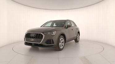 AUDI Q3 45 1.4 tfsi e Business s-tronic