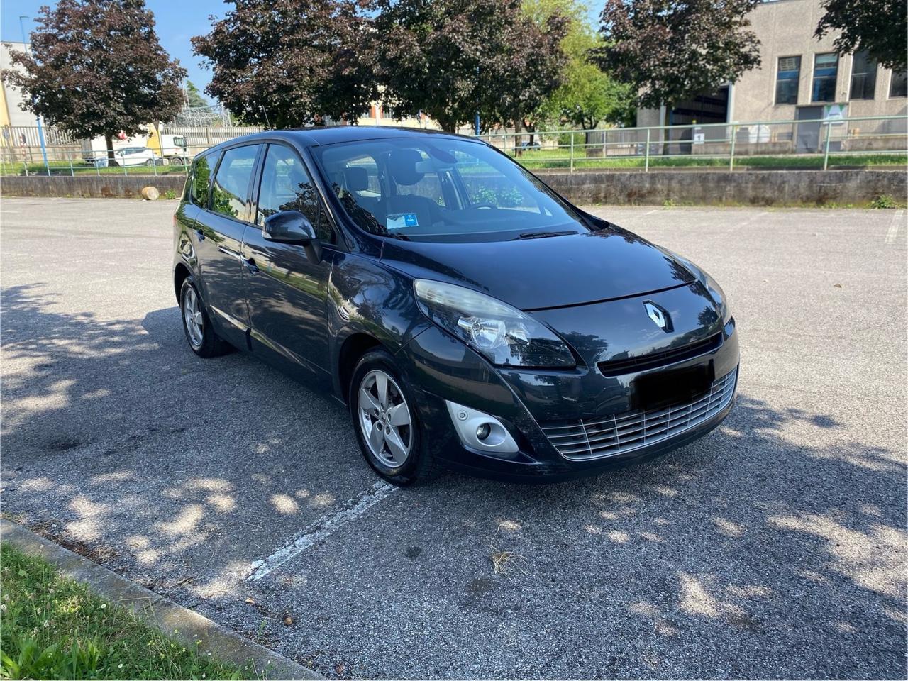 Renault Scenic Scénic 1.5 dCi 7 POSTI