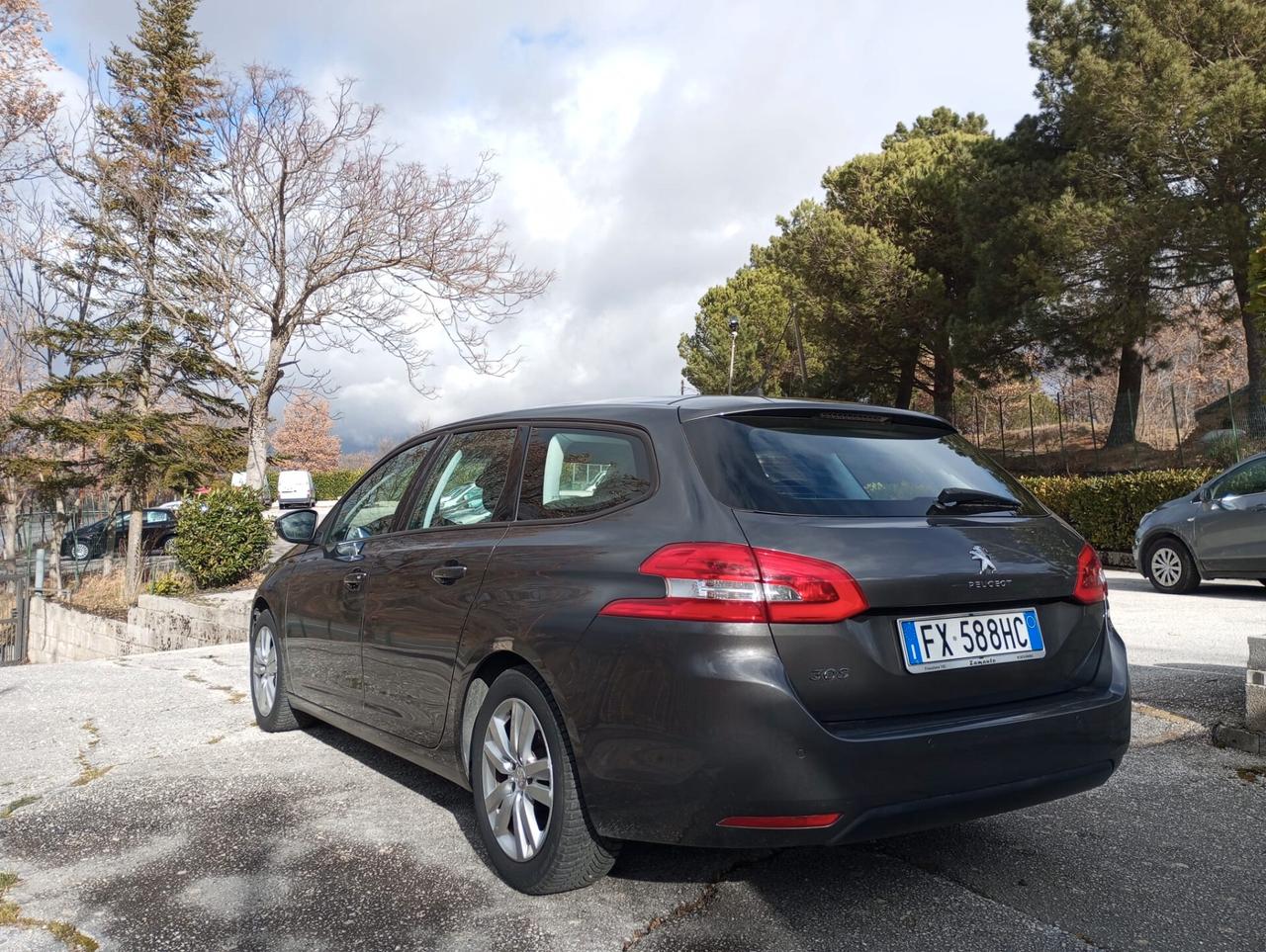 Peugeot 308 BlueHDi 130 S&S EAT8 SW Active