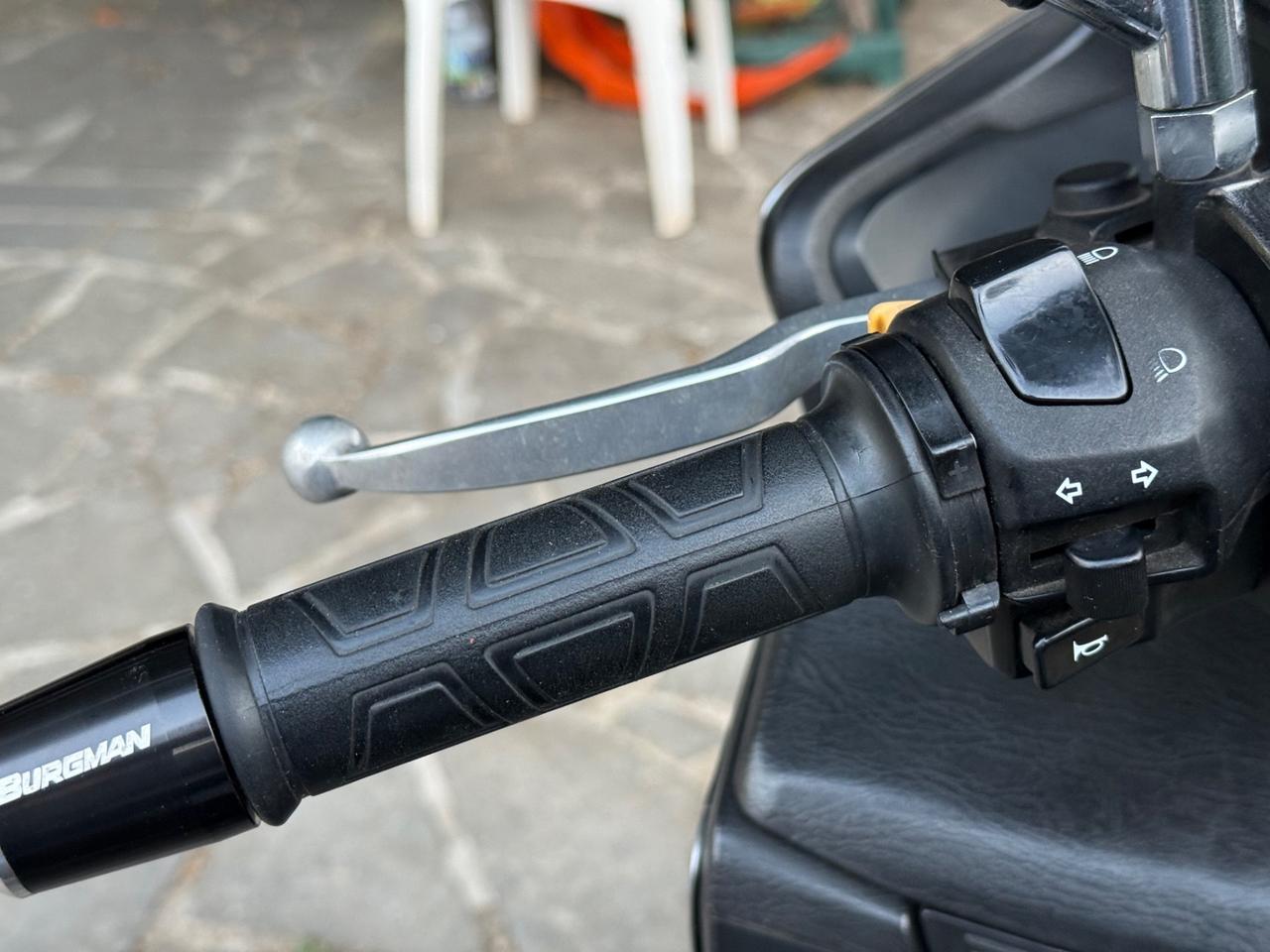Suzuki Burgman 400 Manopole riscaldate