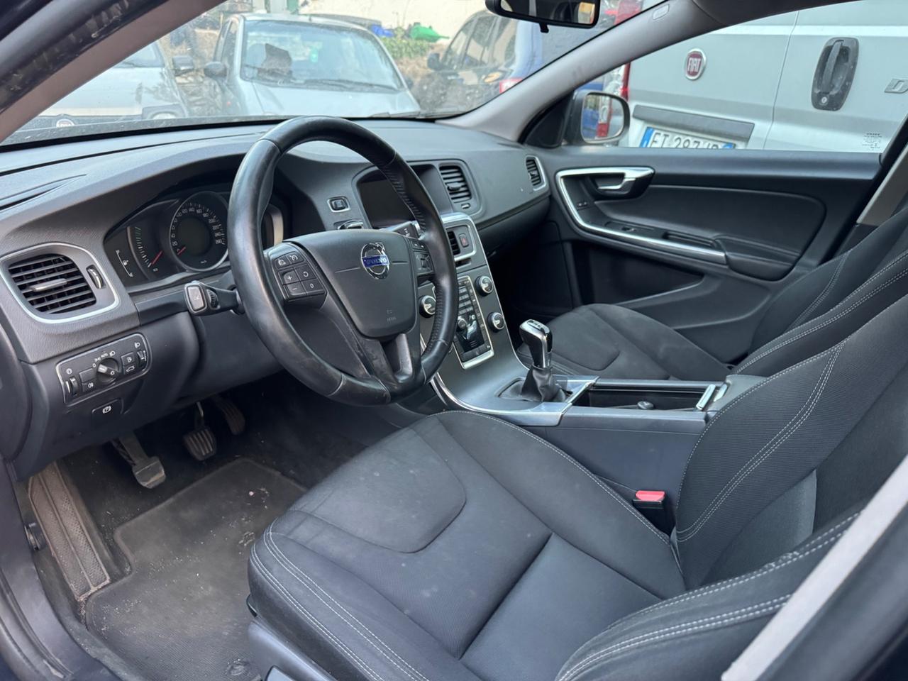 VOLVO S60 2.0 120CV MOTORE ROTTO NON PARTE