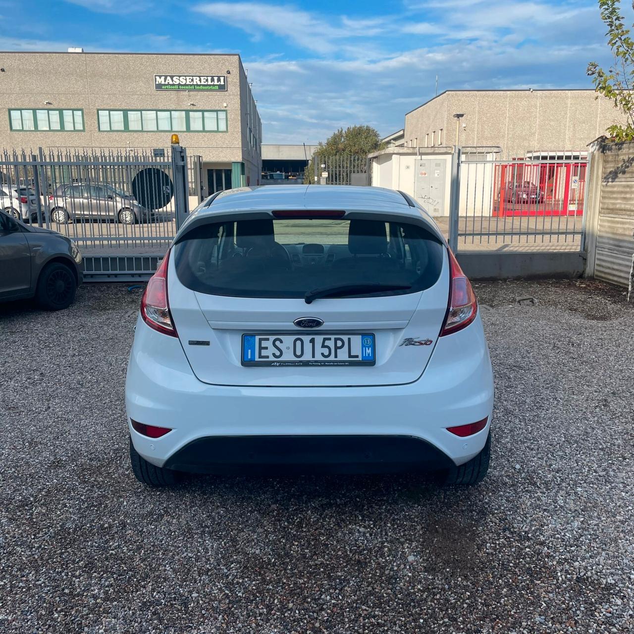 Ford Fiesta 1.2 60CV 5 porte Titanium