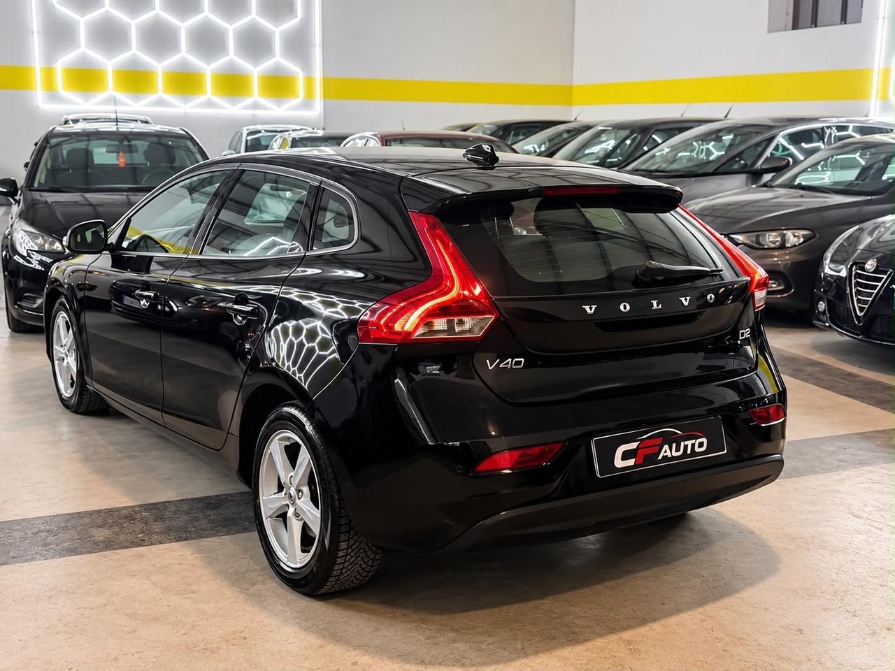 Volvo V40 2.0D 120CV D2 2018 Per Neopatentati