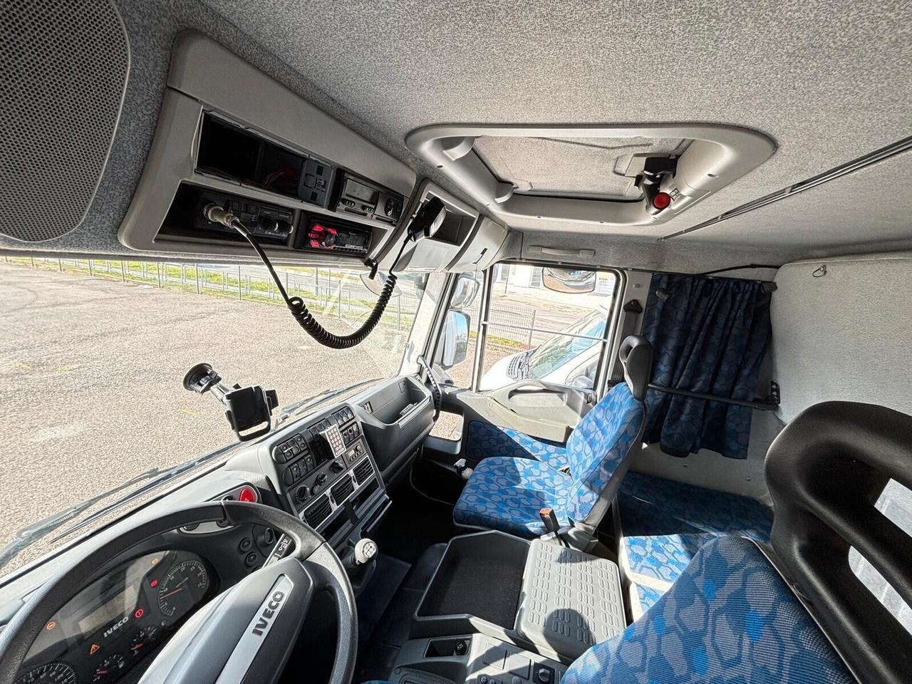 Eurocargo 120-25 con sponda idraulica