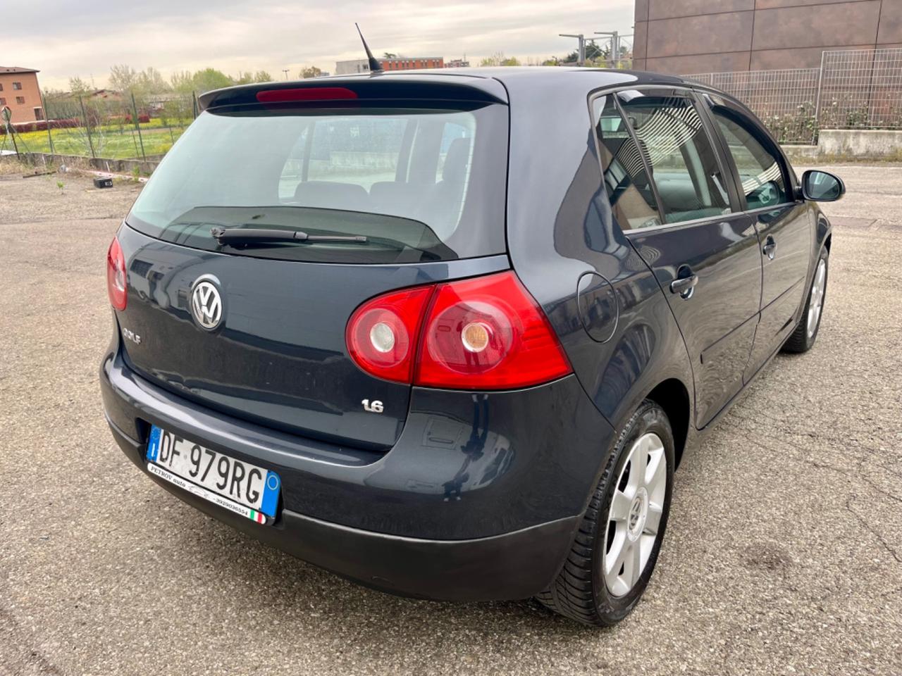 VW Golf 1.6benz 2007 154.000km cinghia e tagliando fatti