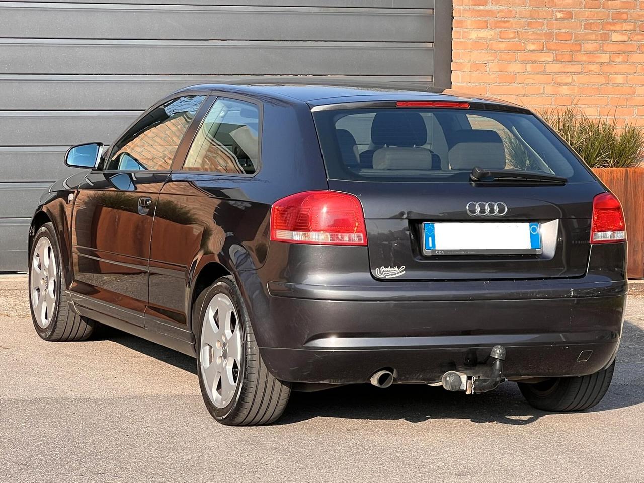 Audi A3 1.6i-U.Prop-Tag.Cert-GancioTraino-2005