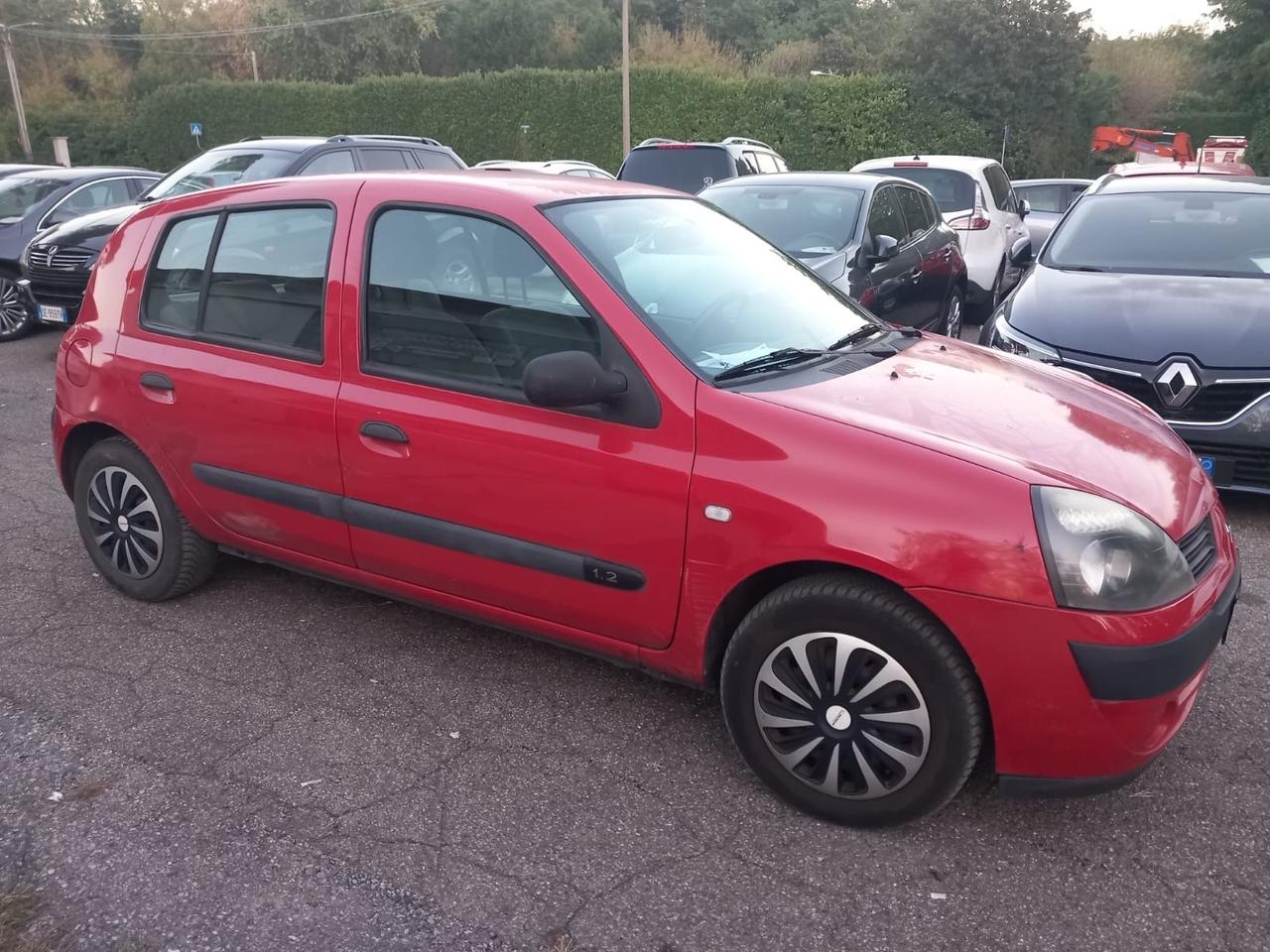 Renault Clio 1.2 16V 5 porte Confort