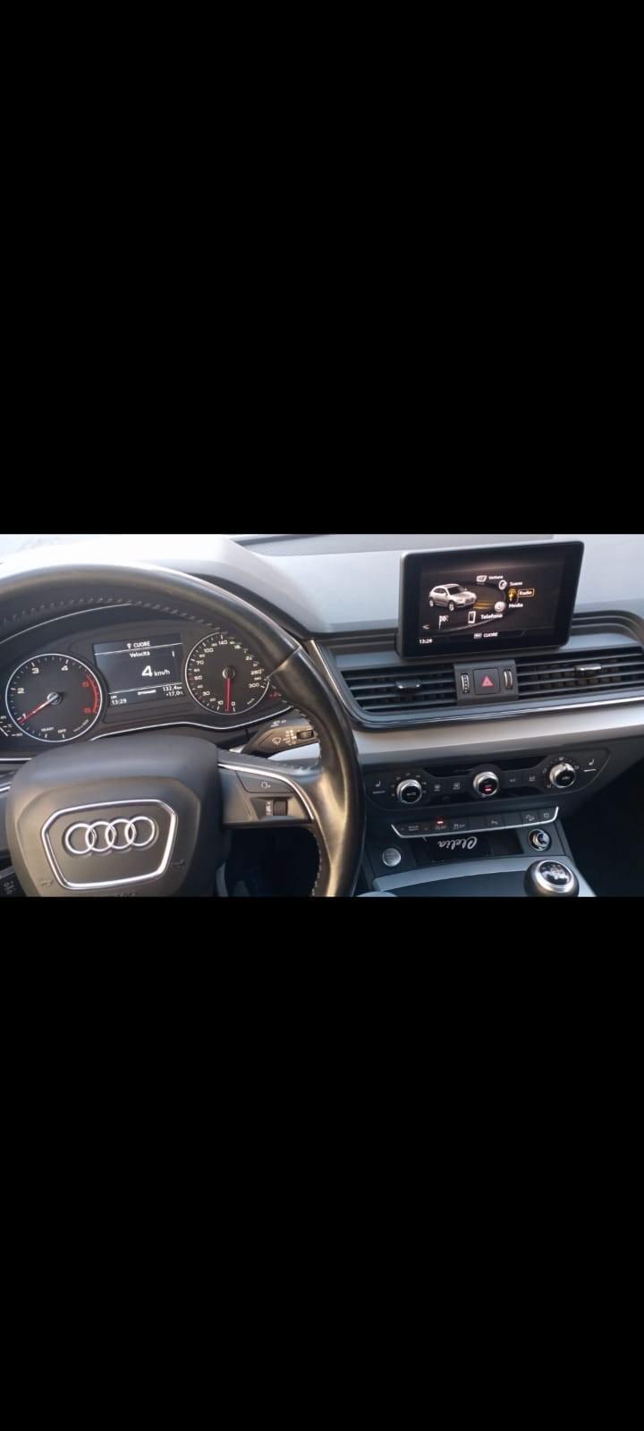 Audi Q5 2.0 TDI 150 CV Business