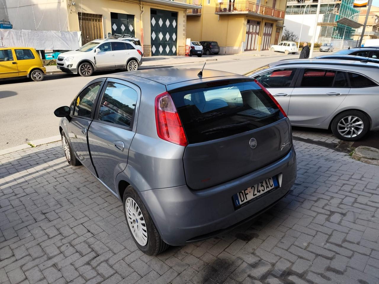 Fiat Grande Punto 1.3 MJT 75 CV 5 porte Dynamic