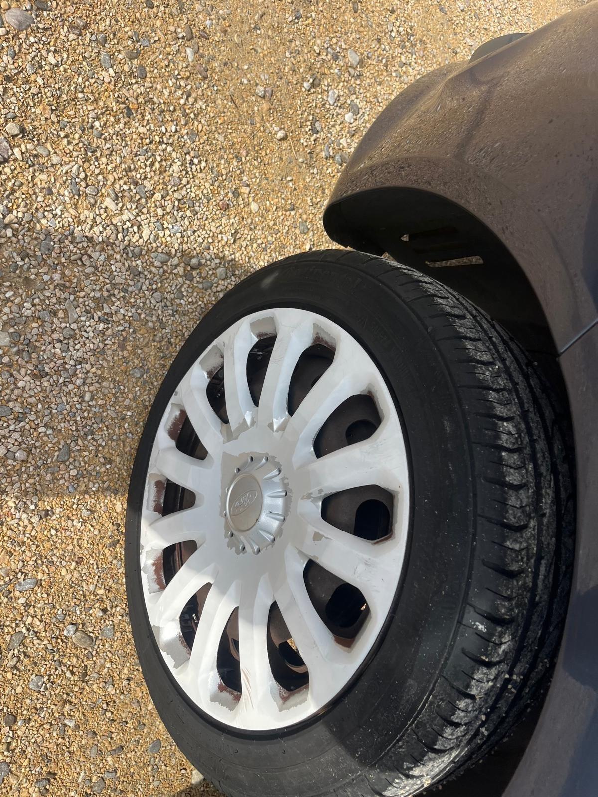 Ford Fiesta 1.2 Benzina - Neopatentati