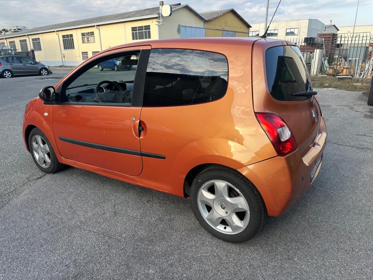 RENUALTE TWINGO 1,2 BENZINA NEOPATENTATI