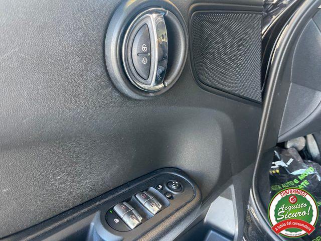 MINI Countryman 2.0 Cooper D 150cv Aut. *NAVI