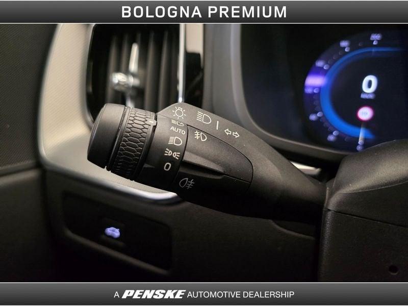 Volvo XC60 XC60 B4 (d) automatico Plus Bright