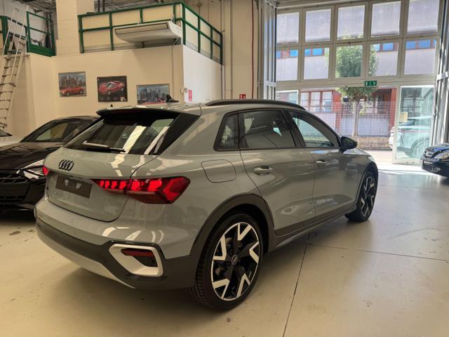 AUDI A3 allstreet TDI150CV S tronic Iden. Contrast S- Line