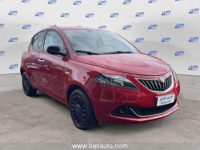 Lancia Ypsilon 1.0 firefly hybrid Silver s&s 70cv