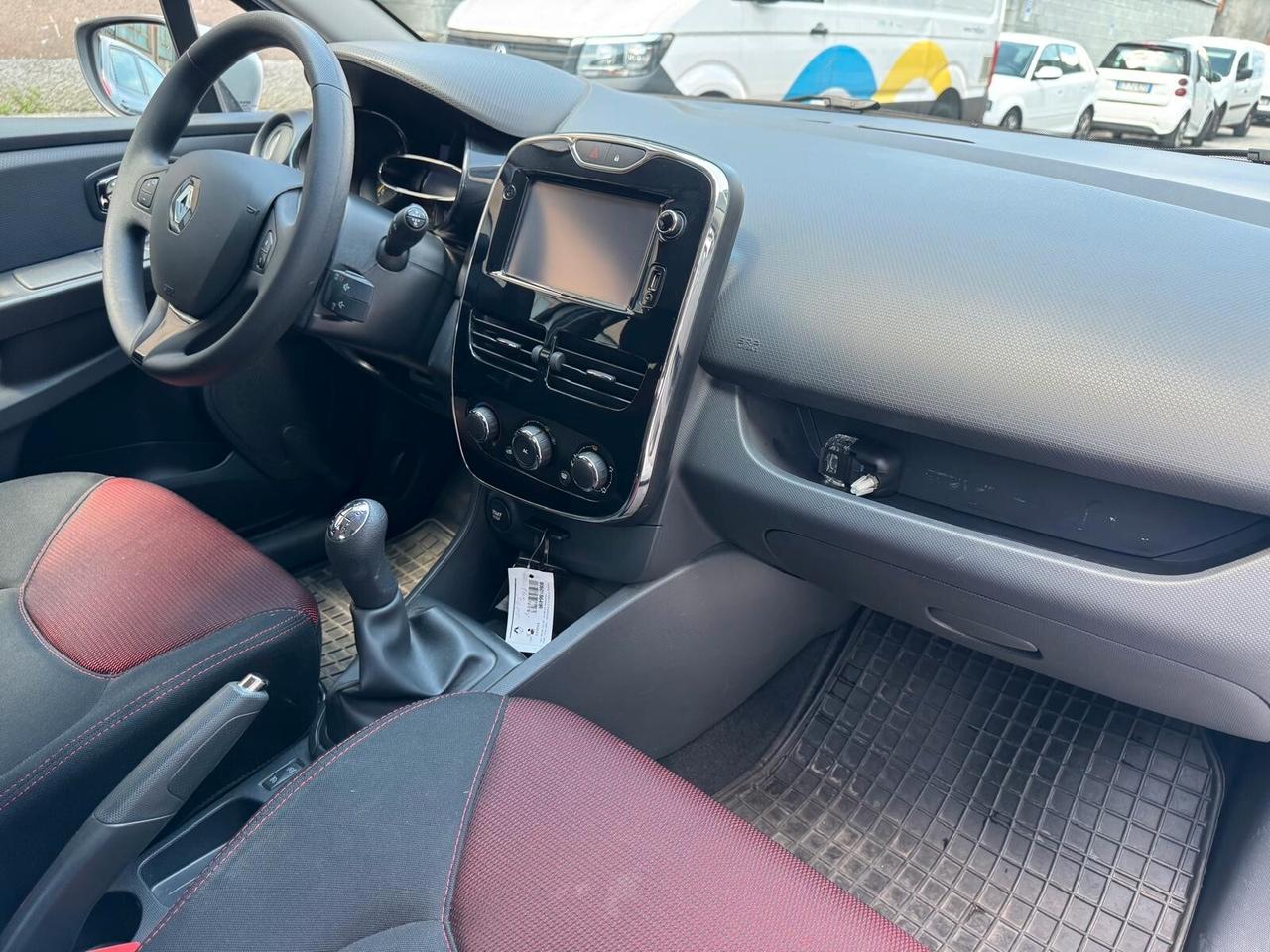 Renault Clio 1.2 75CV 5 porte Wave*EURO5B*NEOPATENTATI