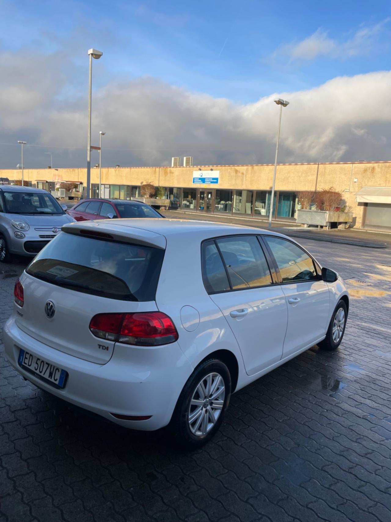 Volkswagen Golf 1.6 TDI DPF 5p. Highline