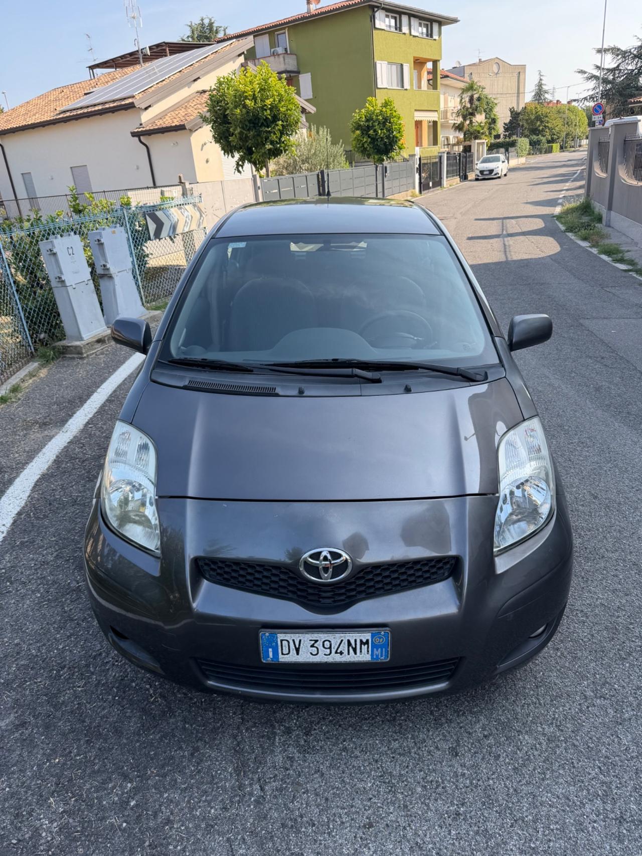 Toyota Yaris 1.3 5 porte Sol