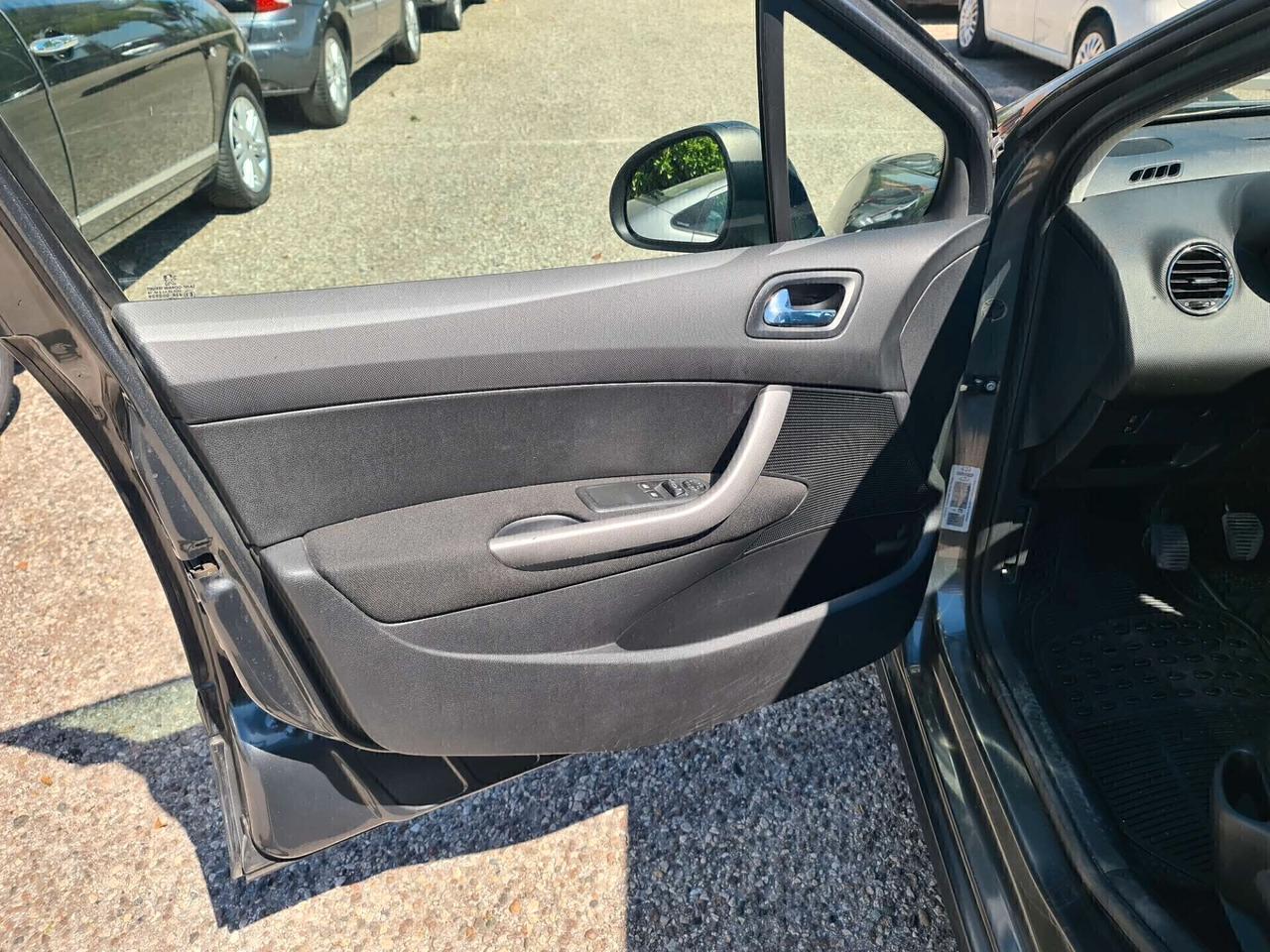 Peugeot 308 1.6 8V HDi 93CV SW Tecno Neopatentati