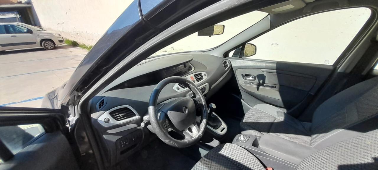 Renault Scenic Scénic X-Mod 1.5 dCi 110CV Dynamique