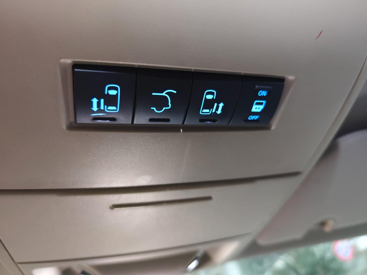 Lancia Voyager 2.8 CRDI 163CV 7 POSTI PERFETTA