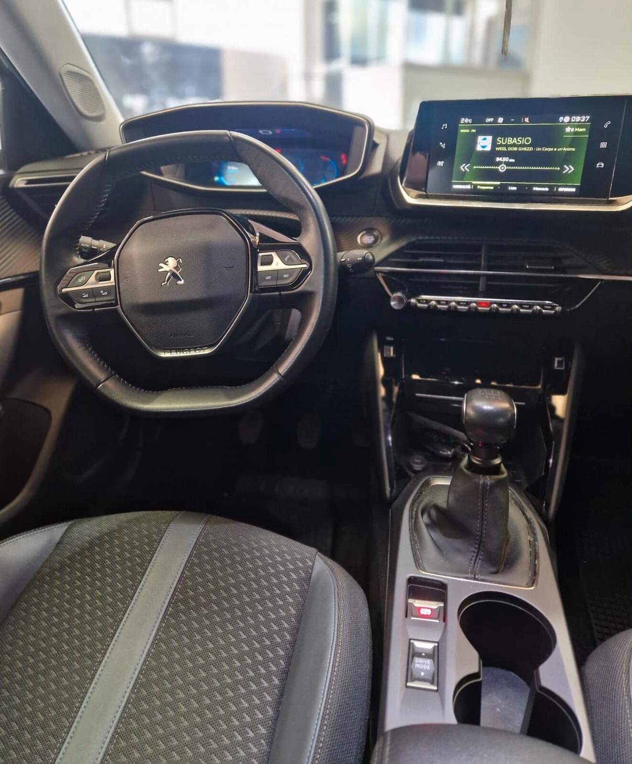 Peugeot 2008 PureTech 130 S&S Allure