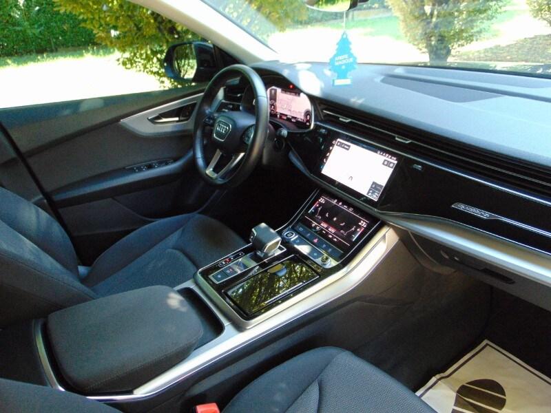 AUDI Q8 Q8 45 TDI quattro tiptronic