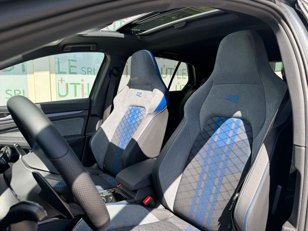 Volkswagen Golf 2.0 TSI DSG 4Motion R