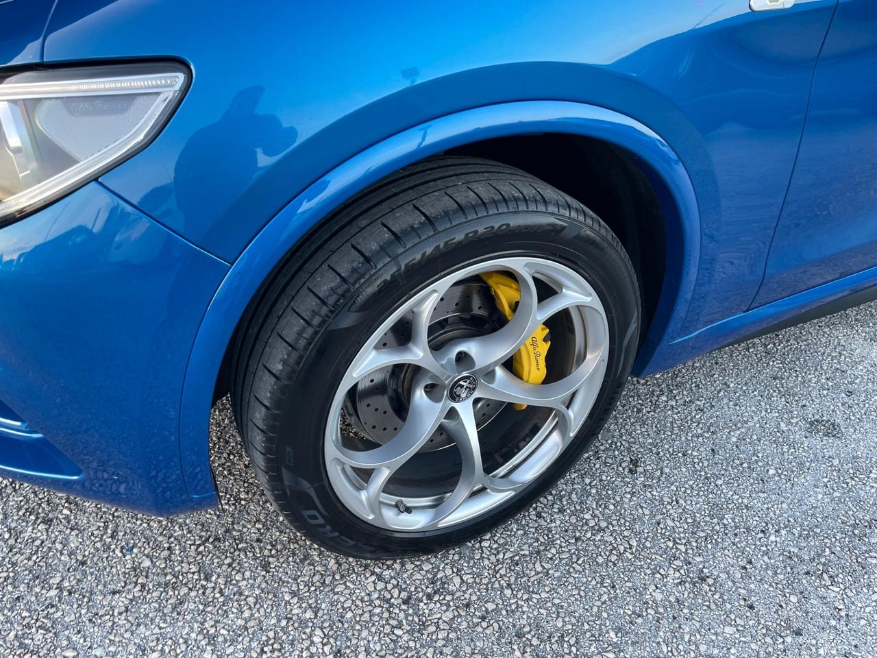 Alfa Romeo Stelvio 2.9 Bi-Turbo V6 510 CV AT8 Quadrifoglio