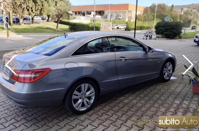 MERCEDES-BENZ E 220 CDI Coupé BlueEFFICIENCY