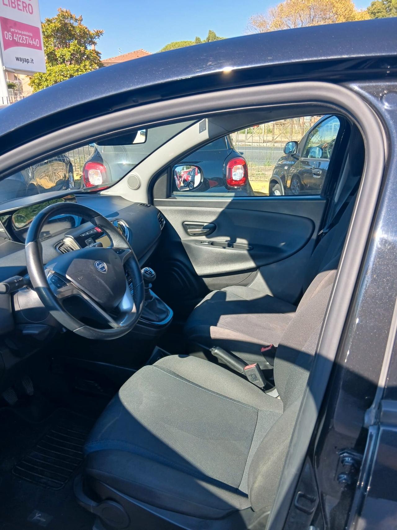 Lancia Ypsilon 1.0 FireFly 5 porte S&S Hybrid Ecochic UnYca