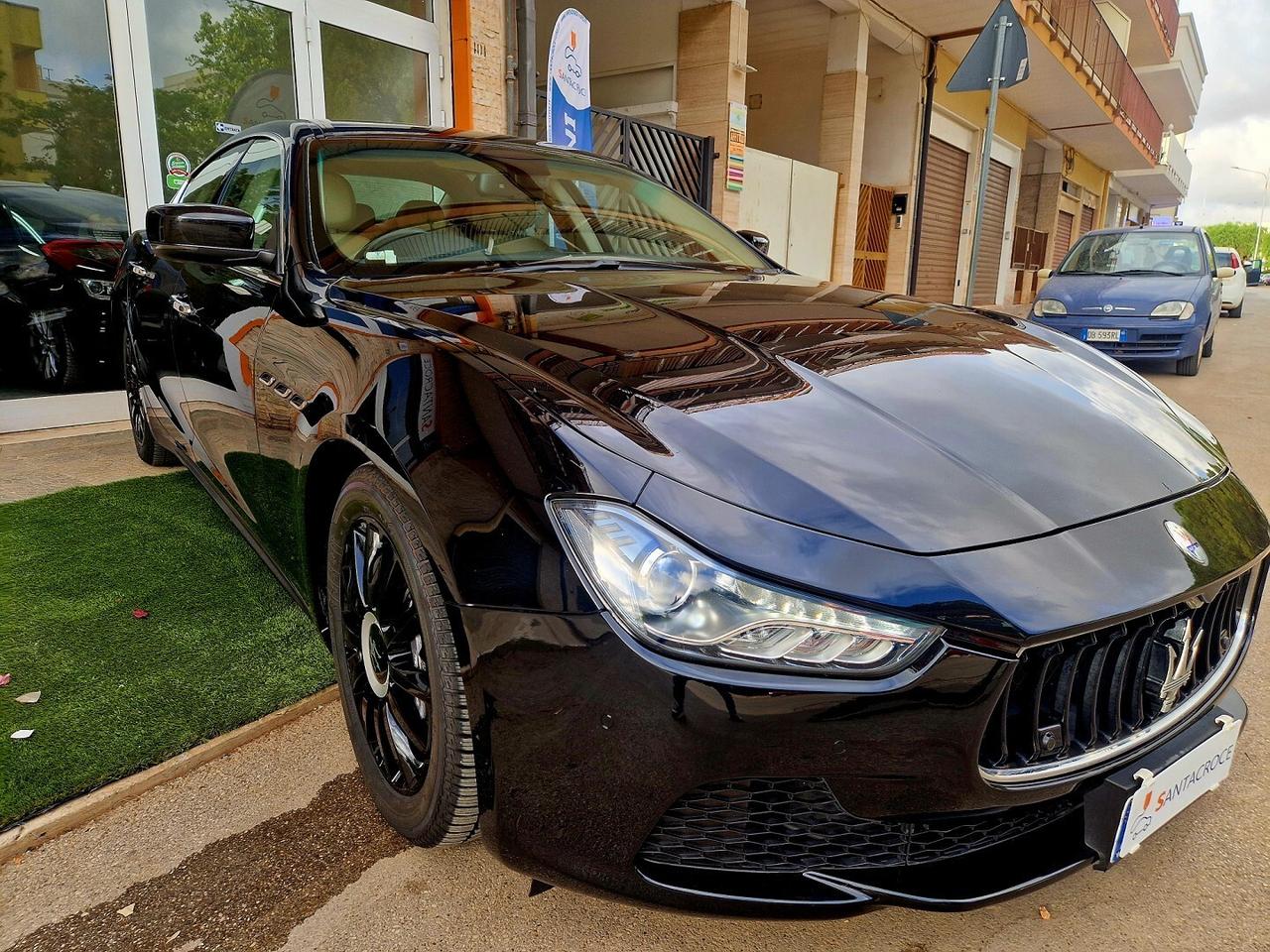 MASERATI GHIBLI V6 DIESEL 275CV NERISSIMO EDITION