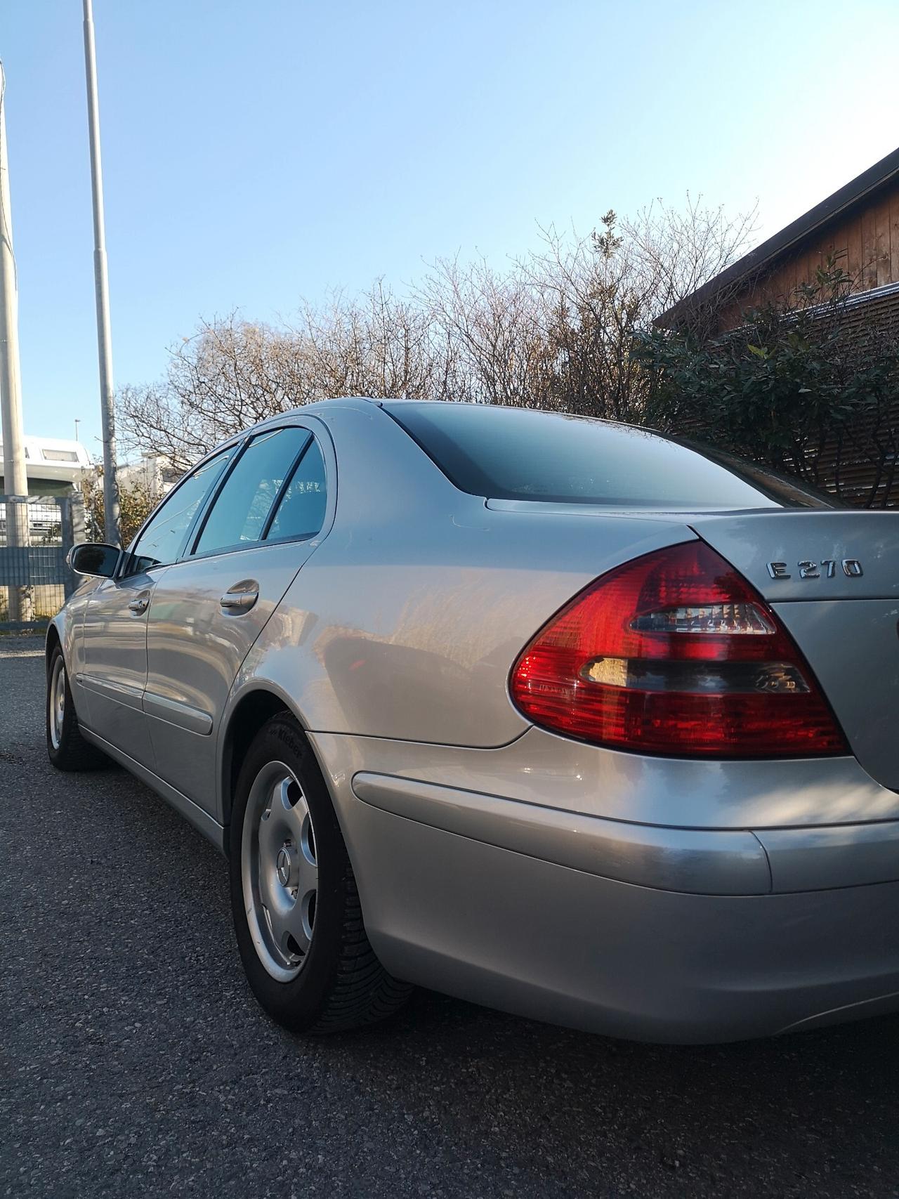 Mercedes-benz E 270 177CV - Da Vetrina
