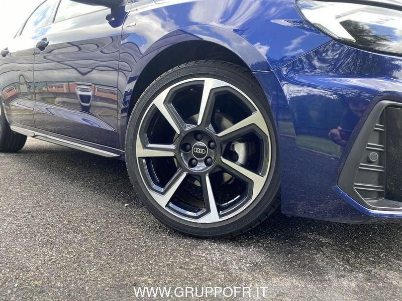 Audi A1 SPB 30 TFSI S tronic Identity Black