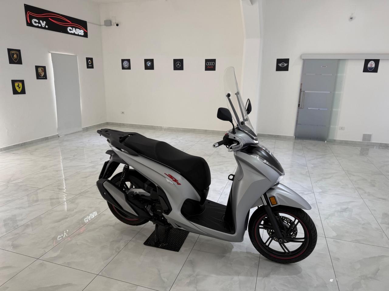 Honda SH 350 SPORT