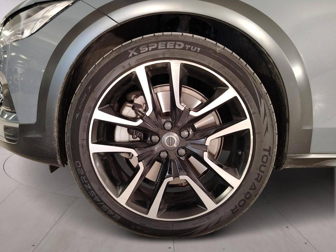 Volvo V90 Cross Country 2.0 b5 Ultimate awd