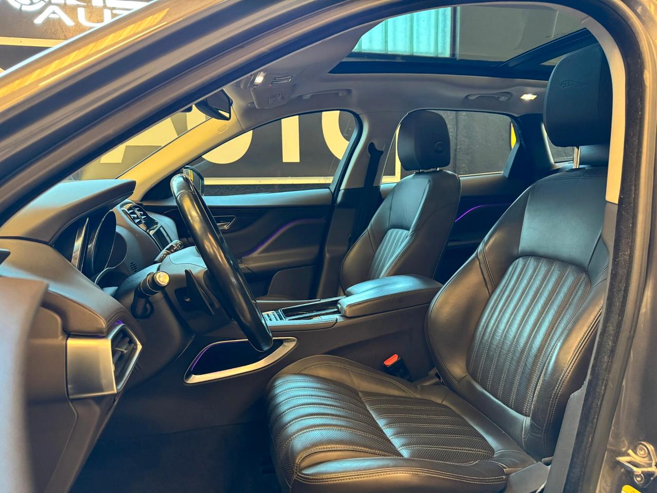 Jaguar F-Pace 2.0 D Prestige