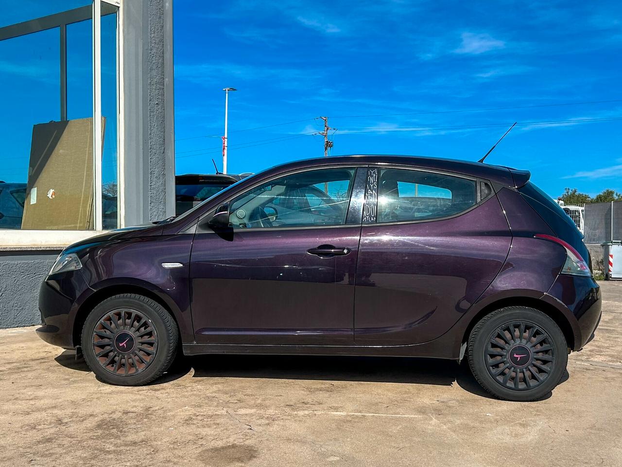 Lancia Ypsilon 1.2 69 CV 5 porte GPL Ecochic Gold