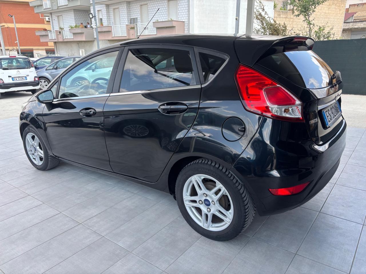 Ford Fiesta 1.5 TDCi 75CV 5 porte Titanium