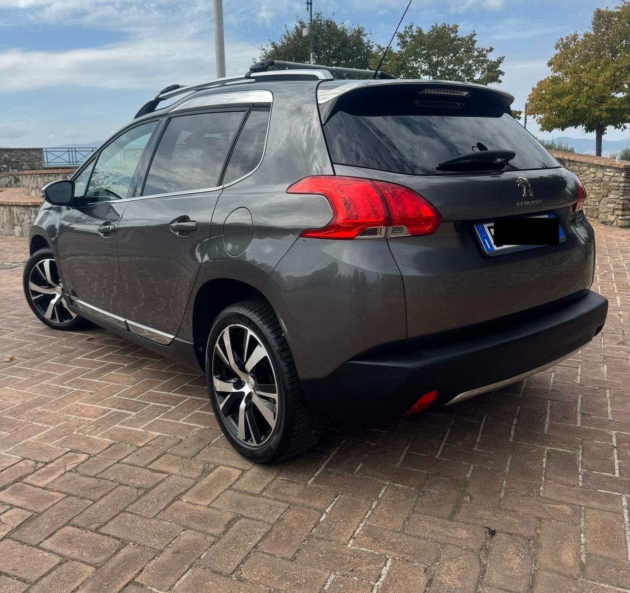 Peugeot 2008 1.6 e-HDi 92Cv *ALLURE* 2015