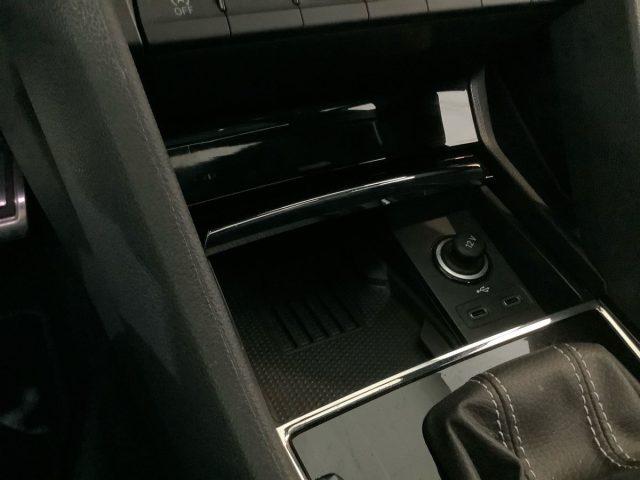SKODA Karoq 2.0 TDI SCR DSG SportLine