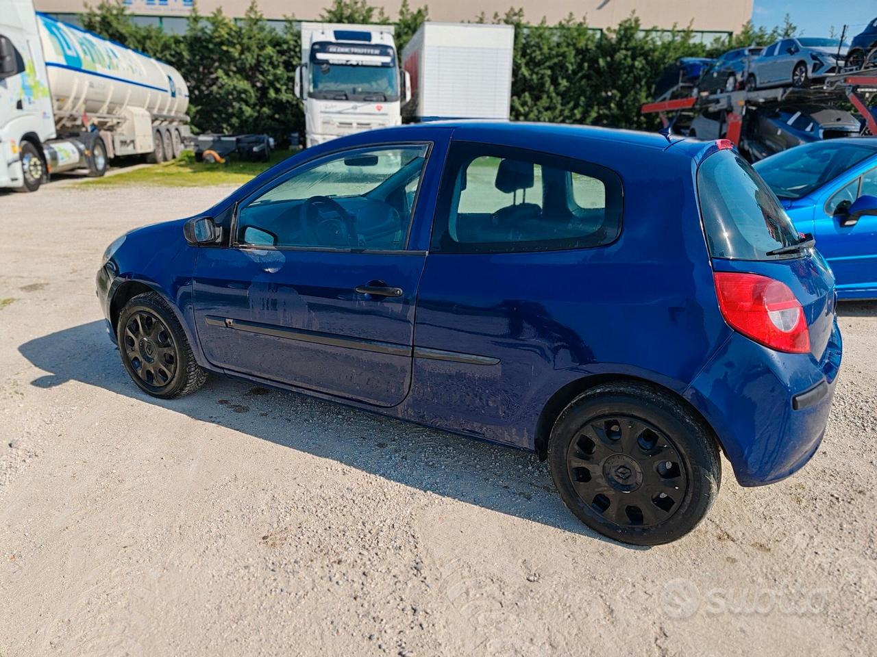Renault Clio 1.2 16V 3 porte Dynamique
